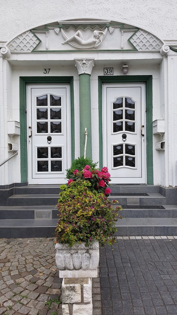 duplex entrance